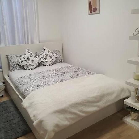 2 Bedroom Flat In Vauxhall, London Exterior foto