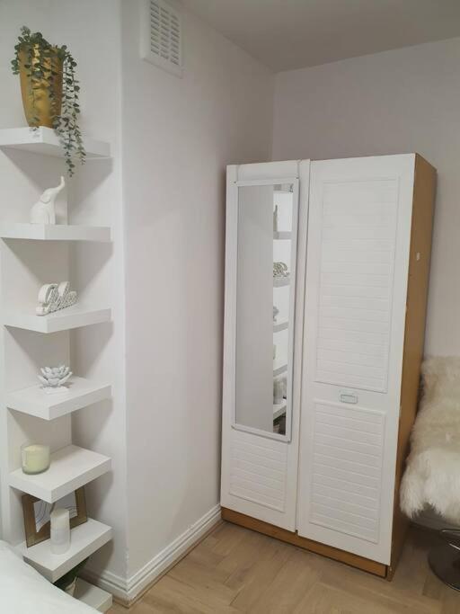 2 Bedroom Flat In Vauxhall, London Exterior foto